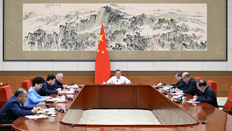 李强主持国务院第十四次专题学习 李强主持国务院第十四次专题学习