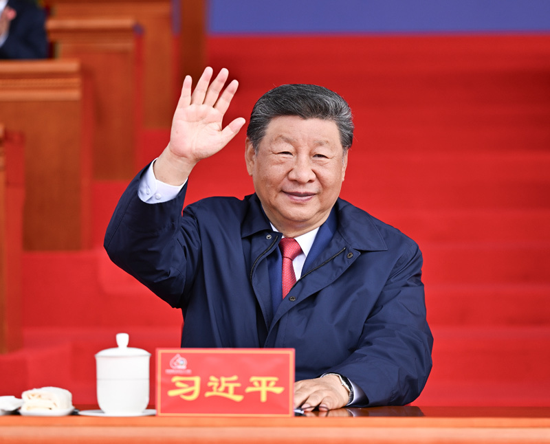 西藏自治区成立60周年庆祝大会隆重举行 中共中央全国人大常委会国务院全国政协中央军委致电祝贺 习近平出席大会