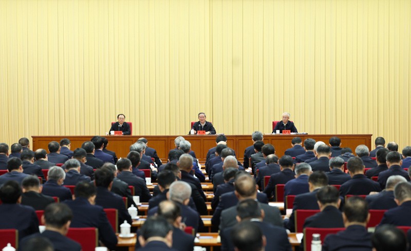 习近平对中央企业工作作出重要指示强调：充分认识职责使命更好服务党和国家工作大局 为中国式现代化建设贡献更大力量