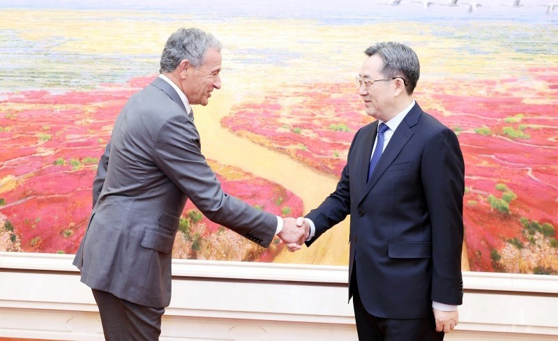 丁薛祥会见美国华特迪士尼公司首席执行官艾格