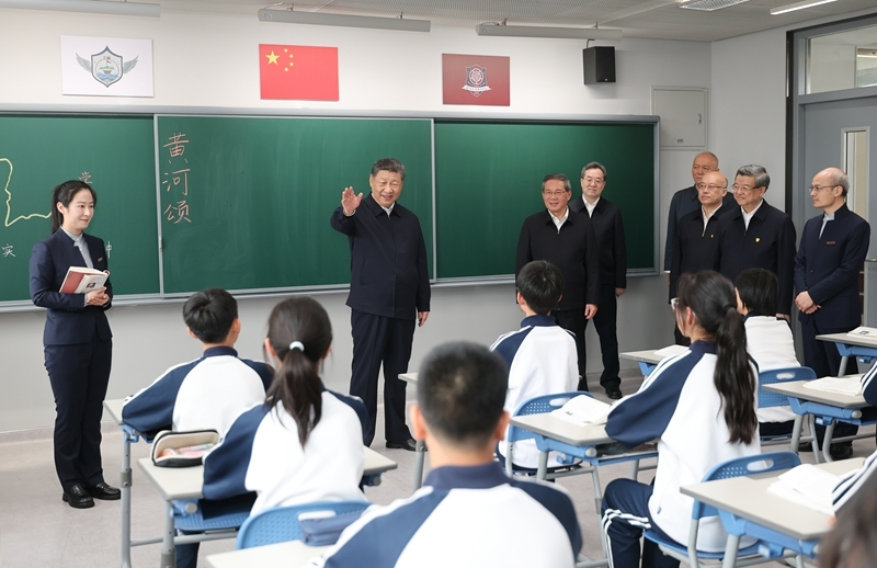 习近平：牢牢把握雄安新区功能定位 努力建设新时代创新高地和推动高质量发展样板