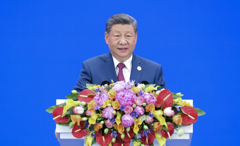 习近平出席2026世界人工智能大会暨人工智能全球治理高级别会议开幕式并发表主旨讲话